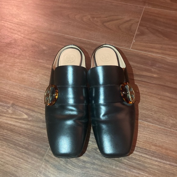 Tory Burch shoes - Picture 2 of 4